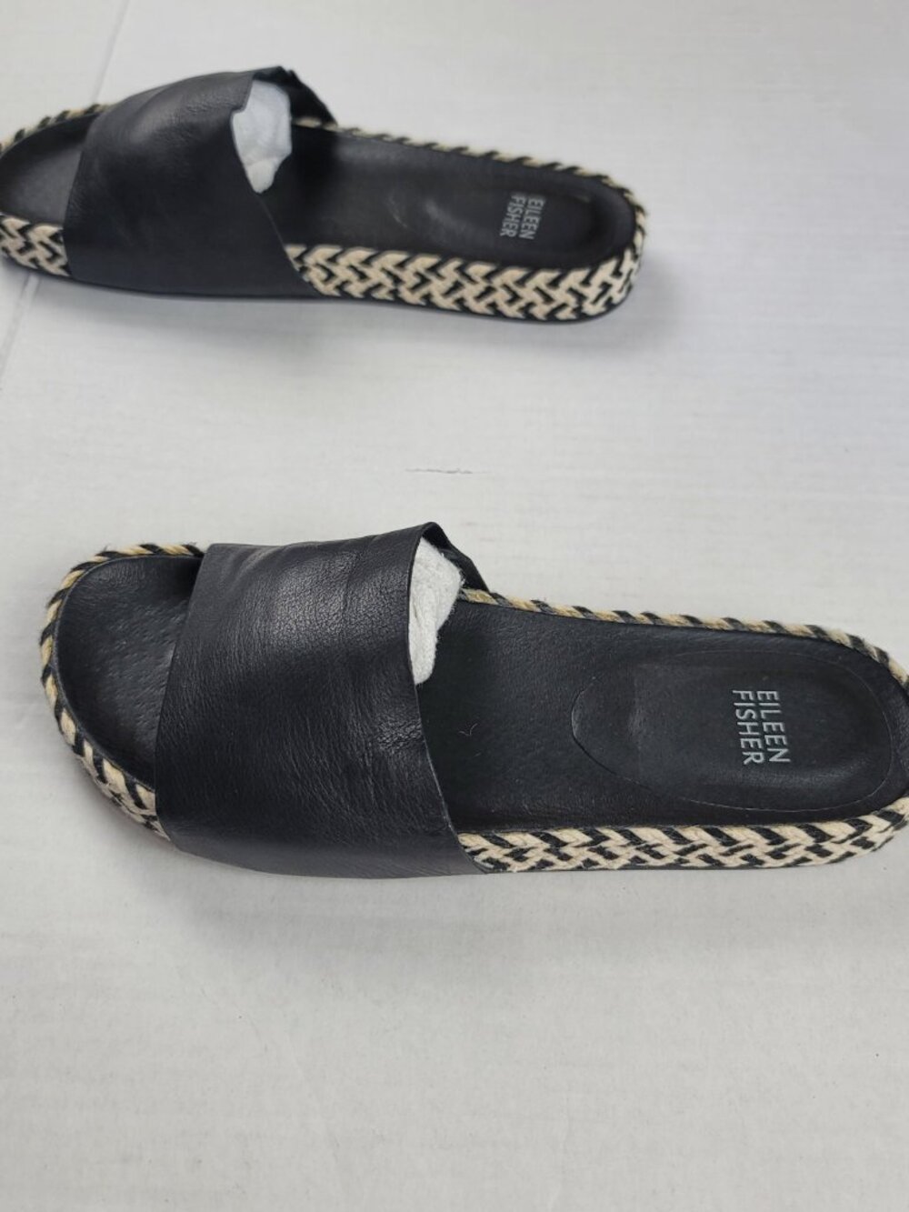 Eileen Fisher Pear Leather Slide Sandals Size 7.5 Black Vacation Casual Neutral - Picture 6 of 11